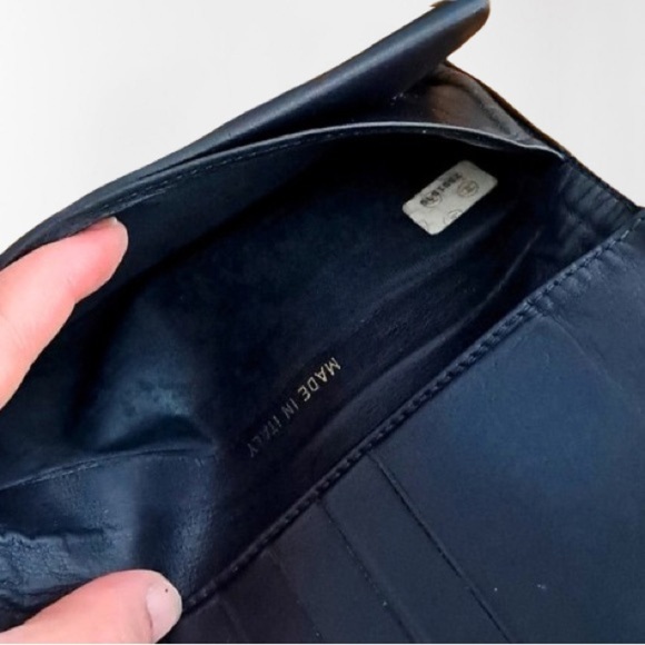 CHANEL Vintage Caviar Leather CC Bifold Wallet – Black -Rare Vintage - Picture 5 of 7